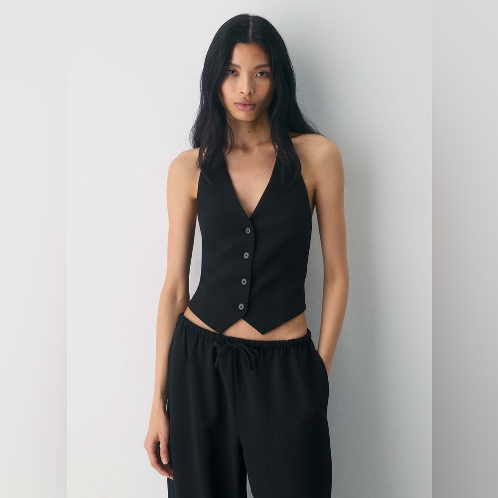 Aritzia Wilfred Vito Vest Crepette, Black